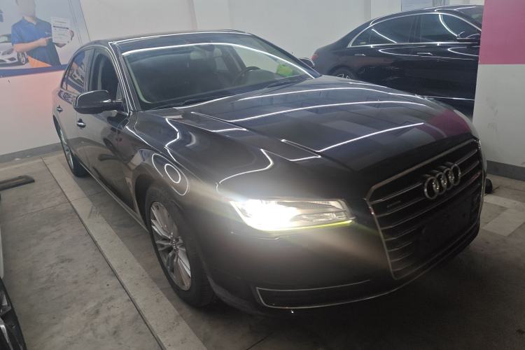 Used Audi A8 2014 A8L 45 TFSI quattro Comfort model
