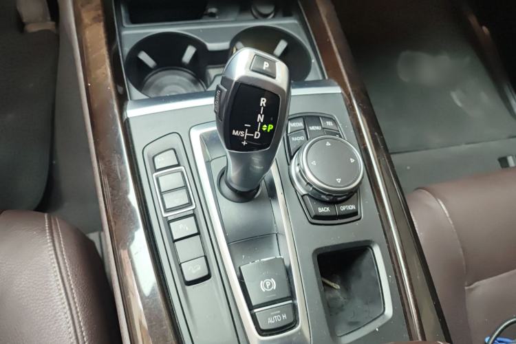 Used BMW X5 2015 xDrive28i
