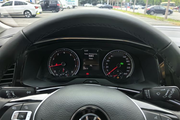 Used Volkswagen Tayron 2022 330TSI Two-Wheel Drive Luxury Smart Connectivity Version
