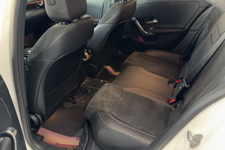 Used Mercedes-Benz A-Class 2022 Second Facelift A 200 L Sport Sedan Fashion Version
