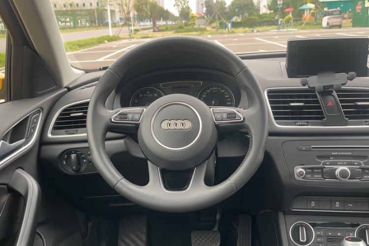 Used Audi Q3 2018 30th Anniversary Edition 30 TFSI Fashion Model
