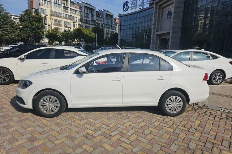 Used Volkswagen Santana 2016 1.4L Manual Fashion Edition
