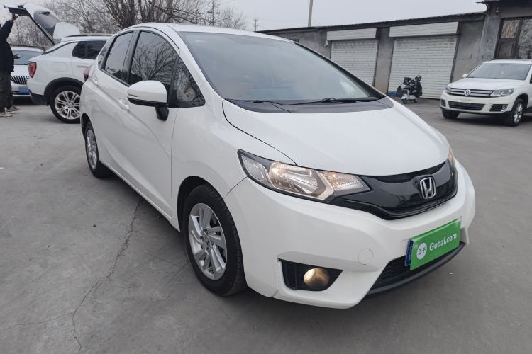 Used Honda Fit 2016 1.5L SES CVT Fashion Sunroof Edition
