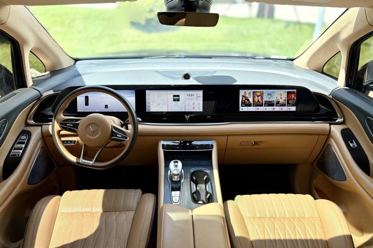 Used VOYAH Dream 2024 PHEV Ultra-Long Range Flagship Edition
