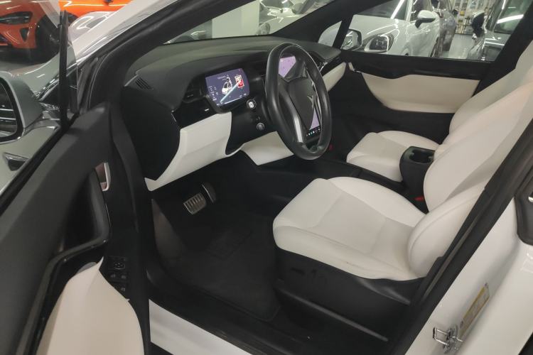 Used Tesla Model X 2019 Long-Range Version
