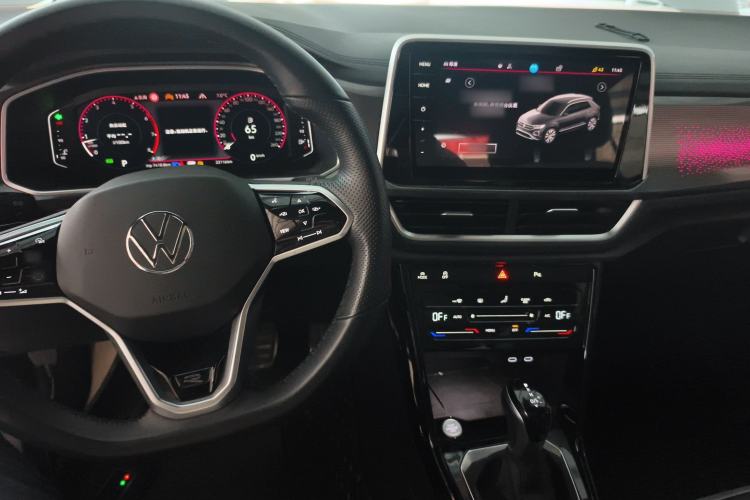 Used Volkswagen T-ROC 2023 300TSI DSG Two-Wheel-Drive Chen Guang Edition
