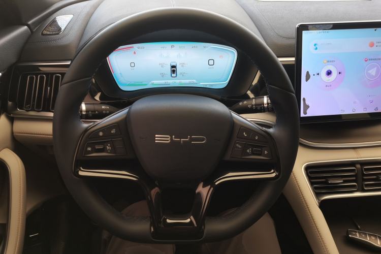 Used BYD Song PLUS New Energy 2023 Champion Edition DM-i 110KM Flagship Model
