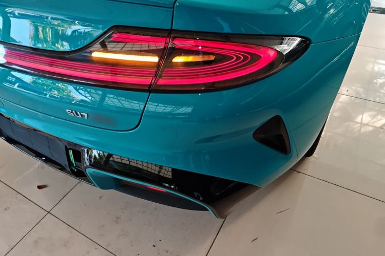 Used  SU7 2024 Four-Wheel Drive Ultra-Long Range Advanced Intelligent Driving Max Edition
