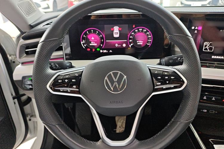 Used Volkswagen Lamando 2024 Lavida L 280TSI DSG Cool & Spicy Edition
