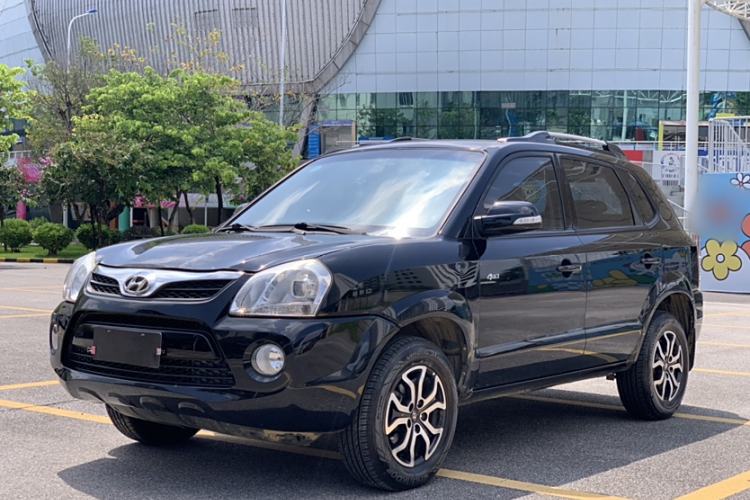 Used Hyundai Tucson 2013 2.0L Manual 4x4 Luxury Version
