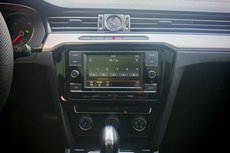 Used Volkswagen Magotan 2019 330TSI DSG Leading Model China VI Standard
