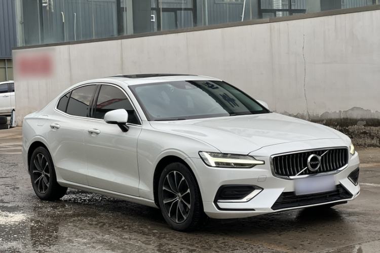 Used Volvo S60 2021 T4 Zhiyi Luxury Edition
