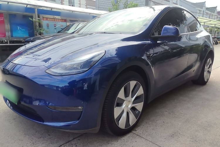 Used Tesla Model Y 2021 Long-Range All-Wheel-Drive Version 3D7
