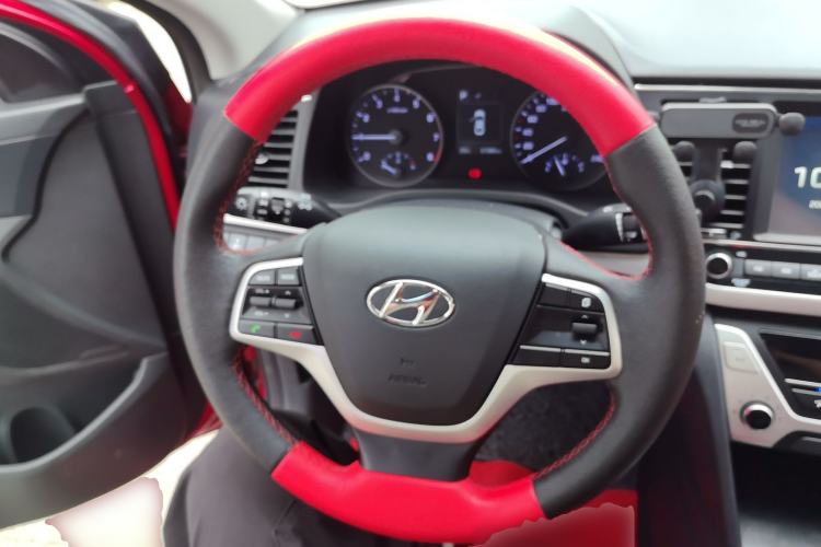 Used Hyundai Elantra 2016 1.6L Automatic ZhiXuan – Elite Version
