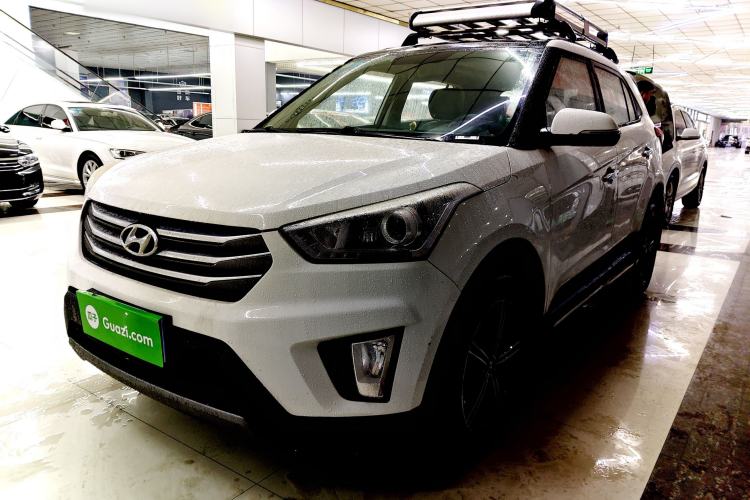 Used Hyundai ix25 2015 1.6L Automatic Two-Wheel-Drive Deluxe DLX Model