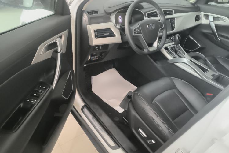 Used Geely Auto Emgrand X7 Sport 2018 1.8TD Automatic Two-Wheel Drive Smart Connect 4G Internet Edition
