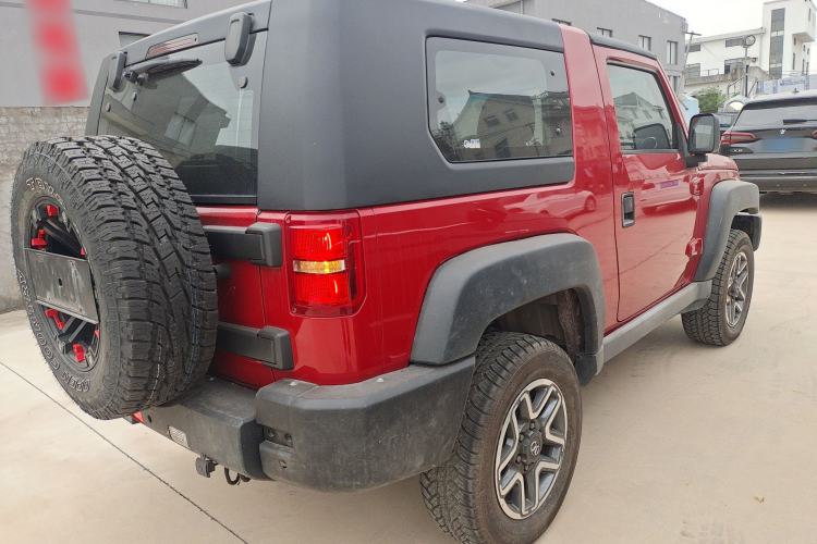 Used Beijing Auto BJ40 2016 2.3T Automatic Four-Wheel Drive Premium Edition
