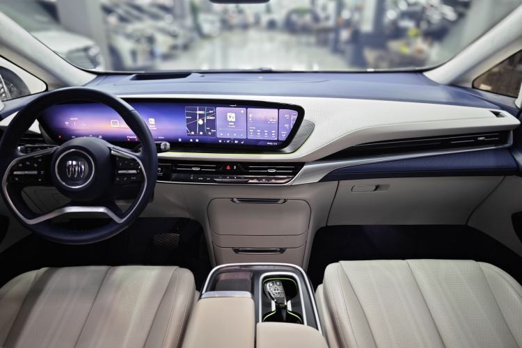 Used Buick Century 2023 2.0T Six-Seater Yinshi Edition
