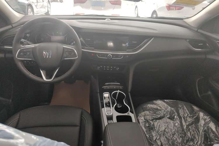 Used Buick Regal 2024 25T Deluxe Edition
