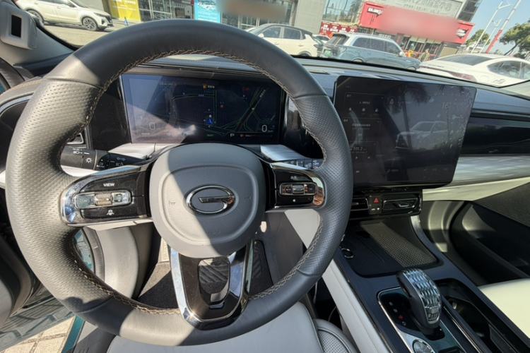 Used GAC Trumpchi GS8 2022 Dual-Engine Series 2.0TM Four-Wheel Drive Prestige Edition (6 Seats)
