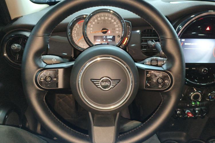 Used  MINI 2023 1.5T ONE Five-Door Edition
