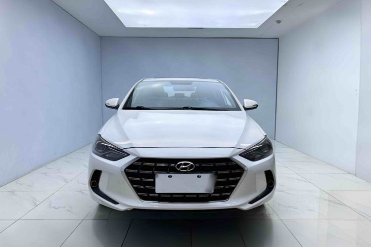 Used Hyundai Elantra 2019 1.4T Dual-Clutch Xuan Dong · Dynamic Model