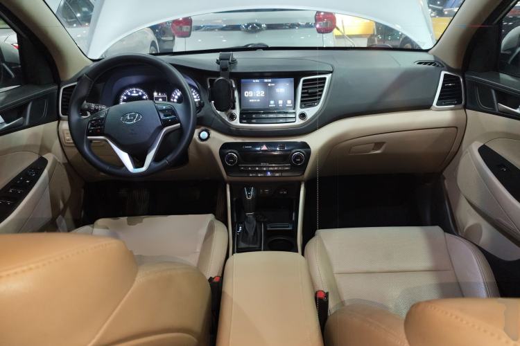 Used Hyundai Tucson 2015 1.6T Dual-Clutch Two-Wheel-Drive Smart Model