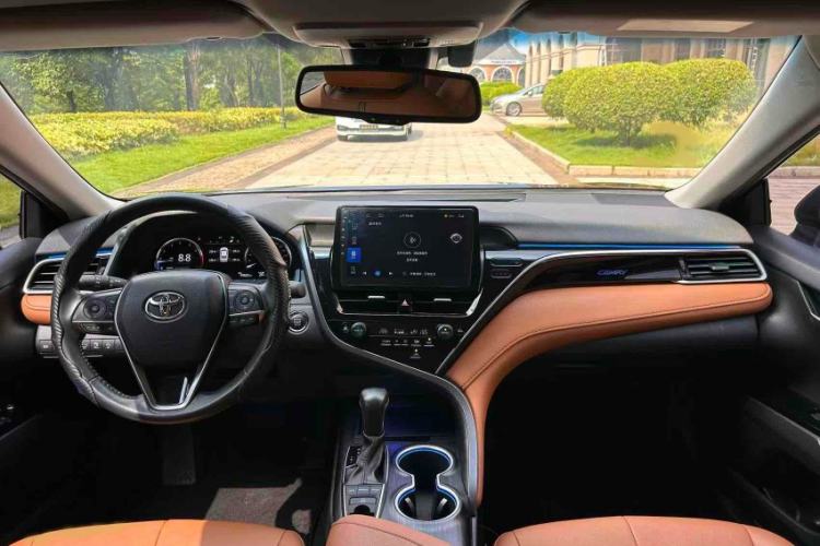 Used Toyota Camry 2021 2.5G Luxury Edition
