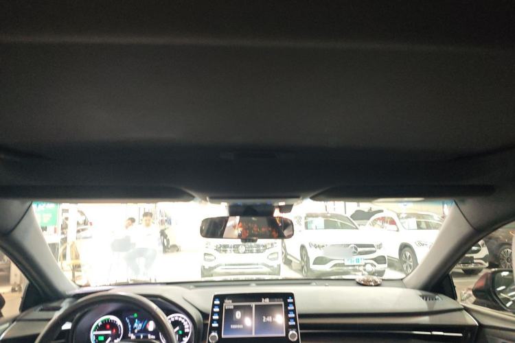 Used Toyota Avalon 2019 Dual-Engine 2.5L Luxury Edition China VI Standard