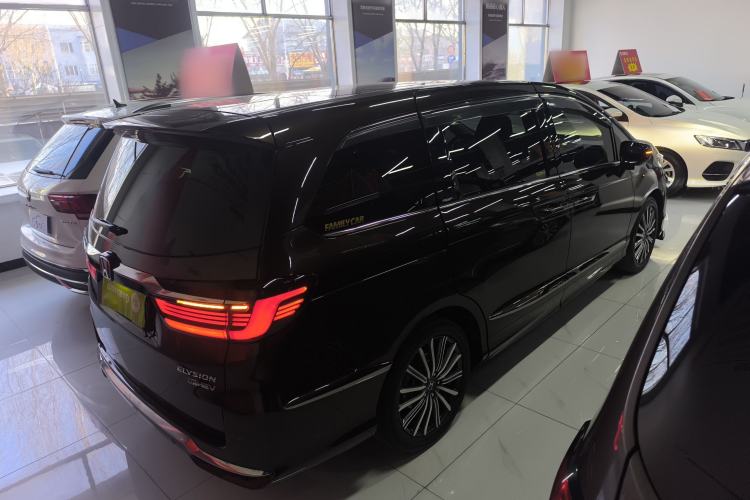 Used Honda Elysion 2022 2.0L eHEV Prestige Edition
