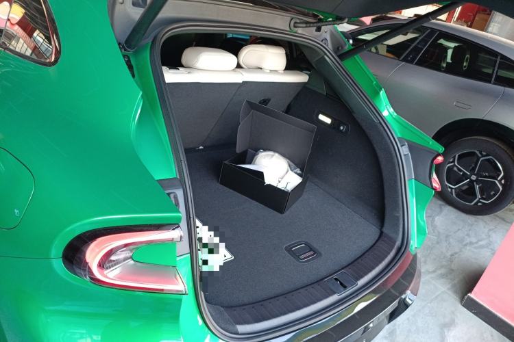 Used  YU7 2025 Ultra-Long Range Rear-Wheel Drive Version