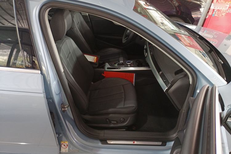 Used Audi A4L 2018 30th Anniversary Edition 40 TFSI Fashion Model