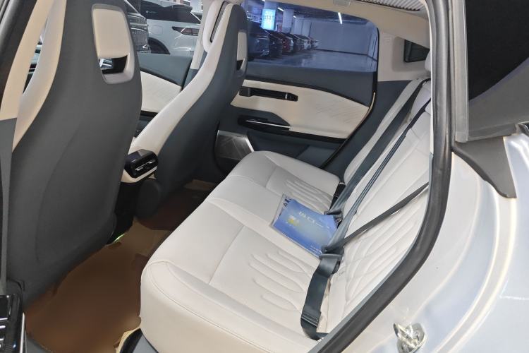 Used  GT 2023 560 Rear-Drive Seven-Wing Edition