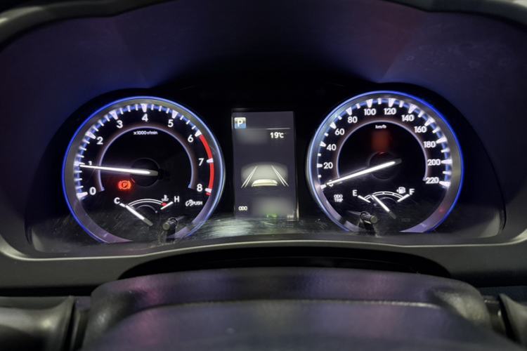 Used Toyota Highlander 2018 2.0T Four-Wheel Drive Prestige Version 7 Seats China VI Standard
