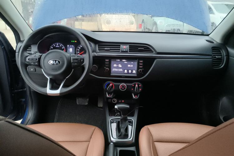 Used Kia KX Cross 2017 1.4L AT GLS