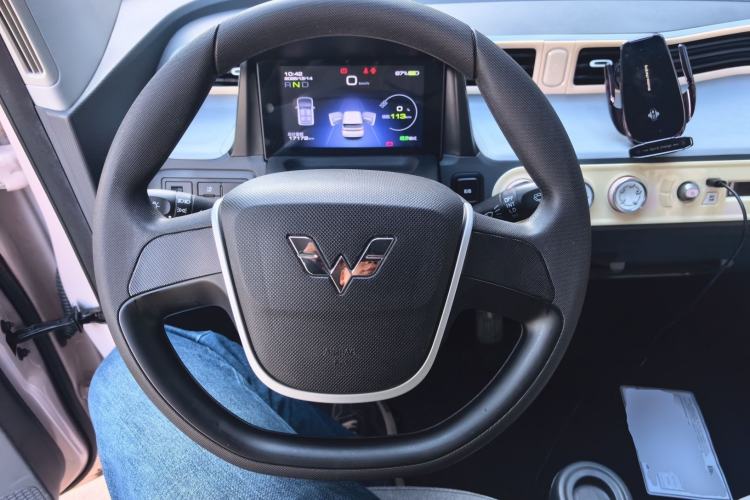 Used Wuling Hongguang MINIEV 2022 Macaron Premium Model – Lithium Iron Phosphate