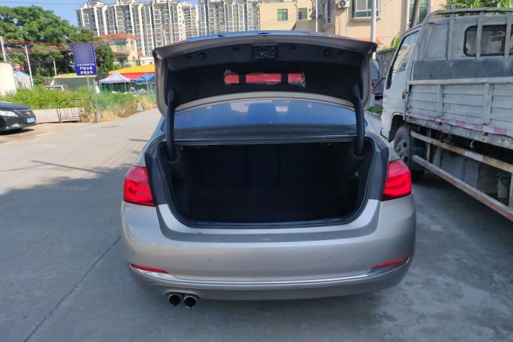 Used BMW 3 Series 2017 320Li Fashion Model
