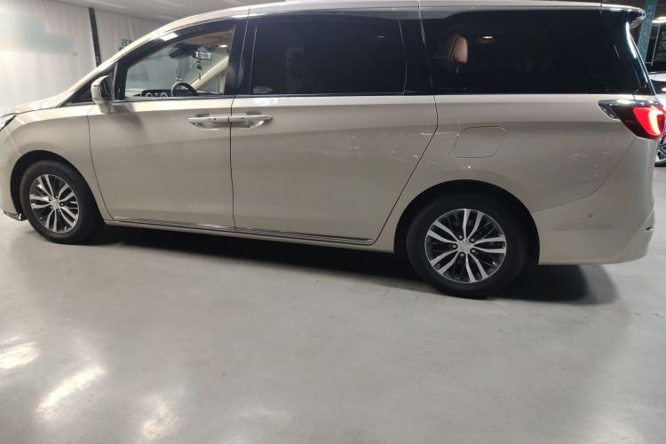 Used Buick GL8 2023 ES Lu Zun Deluxe Model
