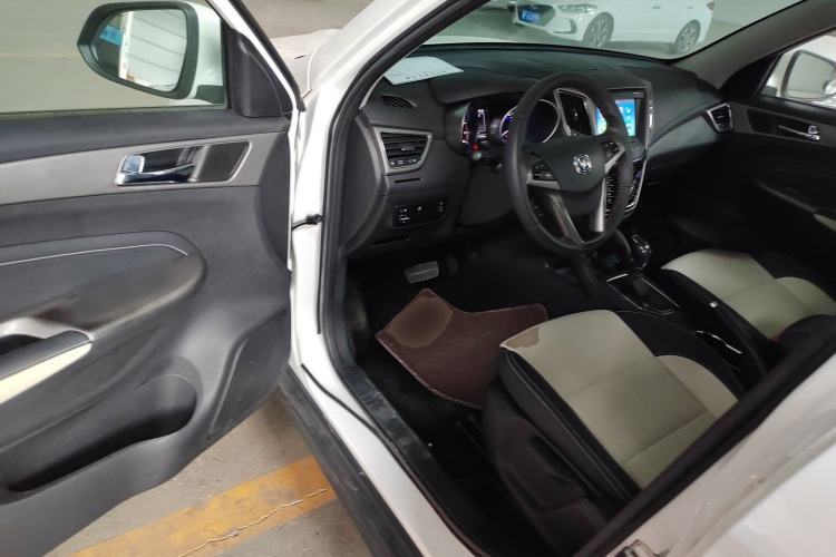 Used Changan CS35 2017 1.6L Automatic Luxury Model