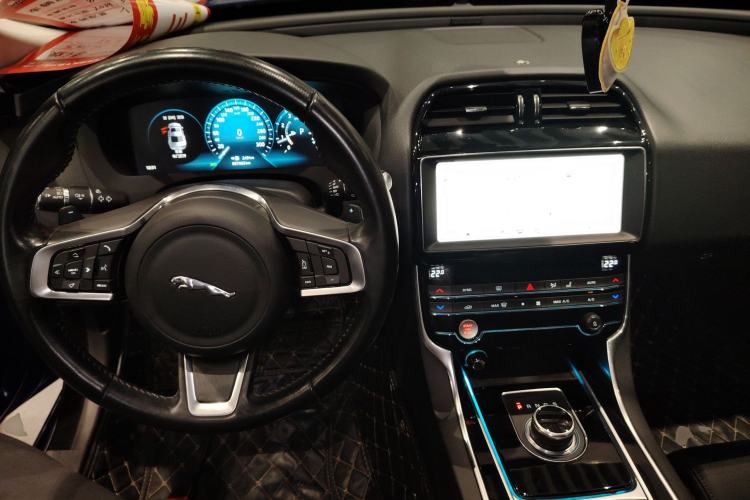 Used Jaguar XEL 2019 2.0T 200 PS Deluxe Edition
