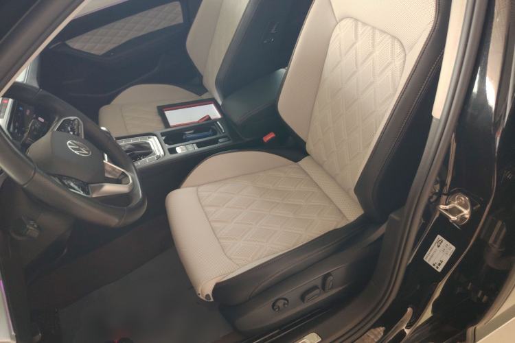 Used Volkswagen Magotan 2023 2 Million Units Commemorative Edition 330TSI DSG Luxury Version
