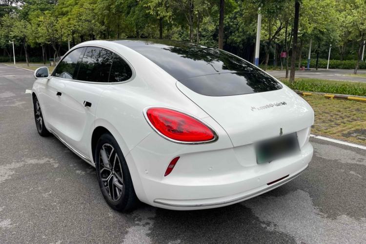 Used ORA Lightning Cat 2022 555 km Luxury Edition
