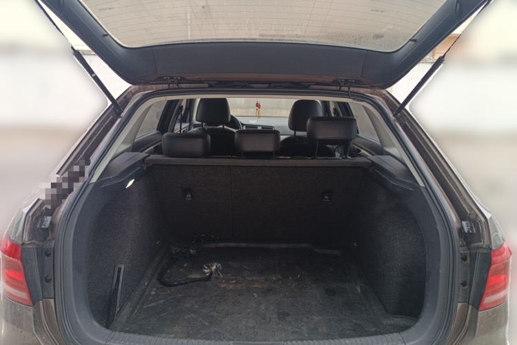 Used Volkswagen Gran Lavida 2013 1.6L Automatic Comfort Model
