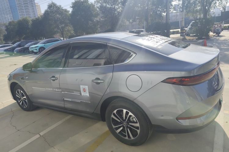 Used BYD Qin PLUS 2025 DM-i Smart Drive 120KM Superior Model
