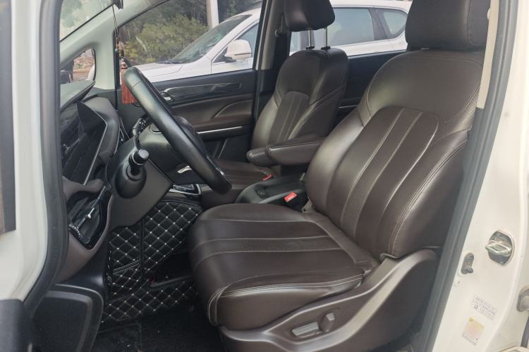 Used GAC Trumpchi M6 2019 270T DCT Prestige Edition (6-Seater) China VI