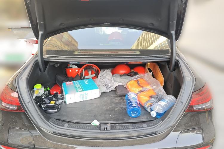 Used Mercedes-Benz E-Class New Energy 2022 E 350 e L Plug-in Hybrid Sedan
