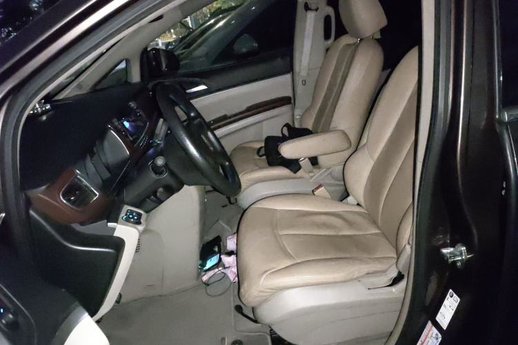 Used Buick GL8 2013 2.4L CT Luxury Business Comfort Edition
