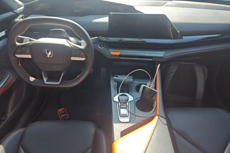 Used Changan UNI-V 2022 1.5T Prestige Version
