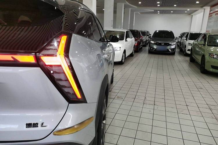 Used Geely Auto FX11 2023 1.5TD DCT Prestige Edition
