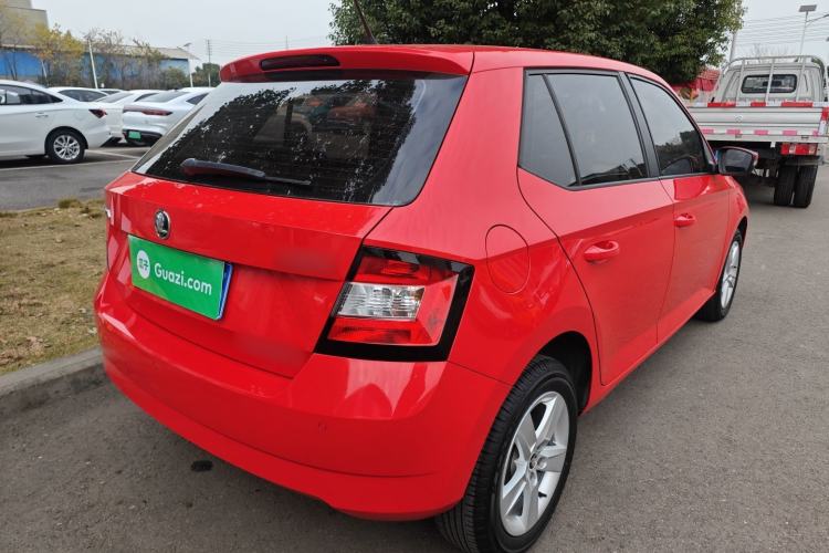 Used Skoda Fabia 2017 1.4L Automatic Car Enjoy Edition
